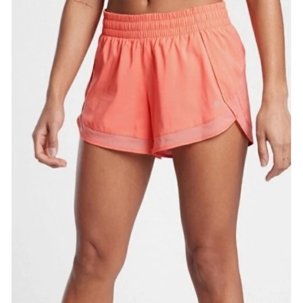 Athleta Mesh Racer Run Short Womens Size Medium Island Coral Solid